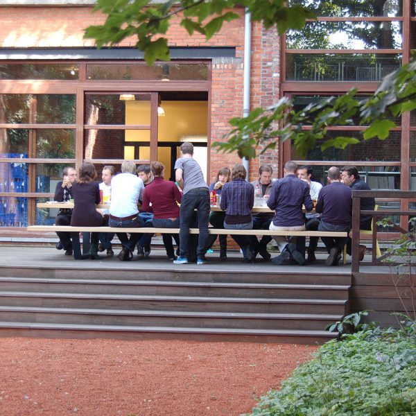 Image of approximately 14 workers Sat On Large Cassecroute MODERN Picnic Table