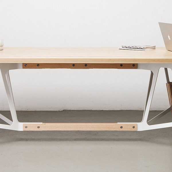 QUODES Stammtisch Table - Authentic Modern Design - Alfredo Häberli. Unique Dining Table/ Desk, Rectangular, Oval, Round Luxury Materials
