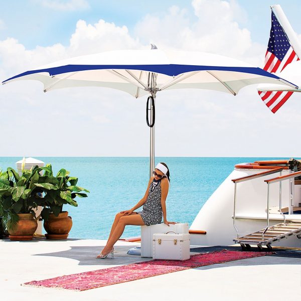 Tuuci Ocean Master Max centre mast parasols & luxury quality parasols for high winds by Tuuci modern outdoor parasol company, Miami.