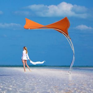 Tuuci Stingray sun shade is a naturally-inspired sculptural parasol in high performance parasol materials by Tuuci luxury parasol company.