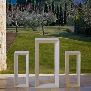 FRAME Minimalist Outdoor BAR Furniture Designed By Ramón Esteve. Frame MODERN Garden Furniture Bar Set Is Perfect Modern Pop-Up Bar Furniture As Well As Being Suitable For Private Homes & Gardens. Frame Is Made By Vondom LUXURY Plastic Garden FURNITURE Company.