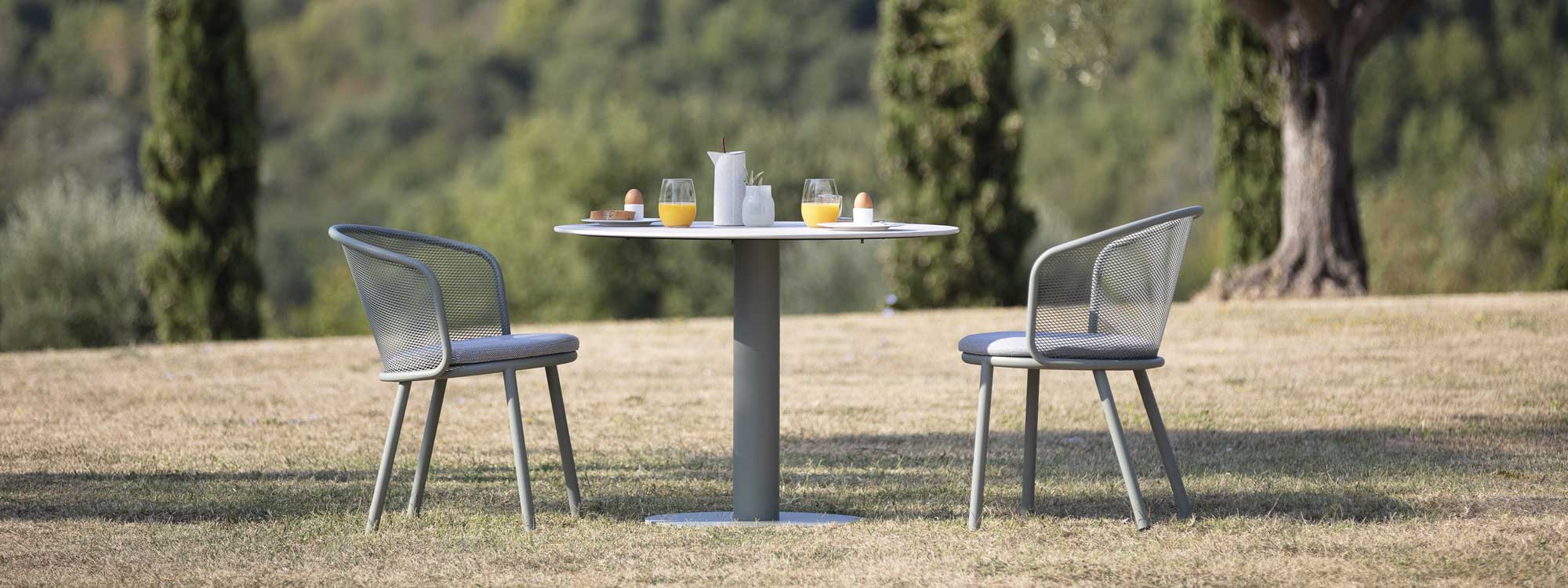 Baza outdoor chair is a modern garden dining chair in high quality outdoor furniture materials by Todus designer exterior furniture company
