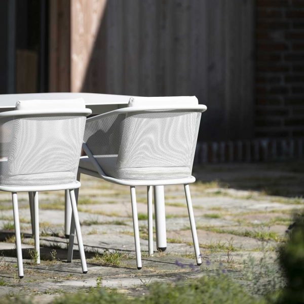 Image of Detail of Condor garden chair's back in white mesh stainless steel