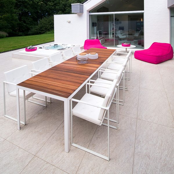 Image of Nimio contemporary white garden dining furniture with teak table top by FueraDentro