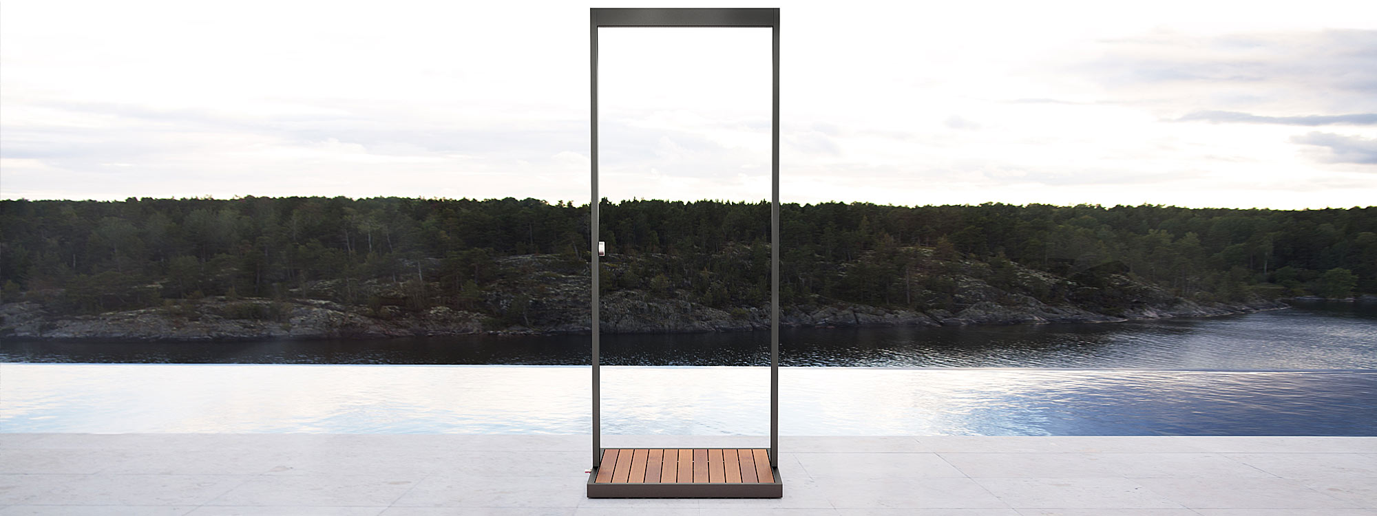 Image of Roshults minimalist garden shower in anthracite stainless steel and teak, by Broberg & Ridderstråle