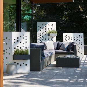 Image of Separo Solo free-standing garden screens with concrete bases by Flora, Germany