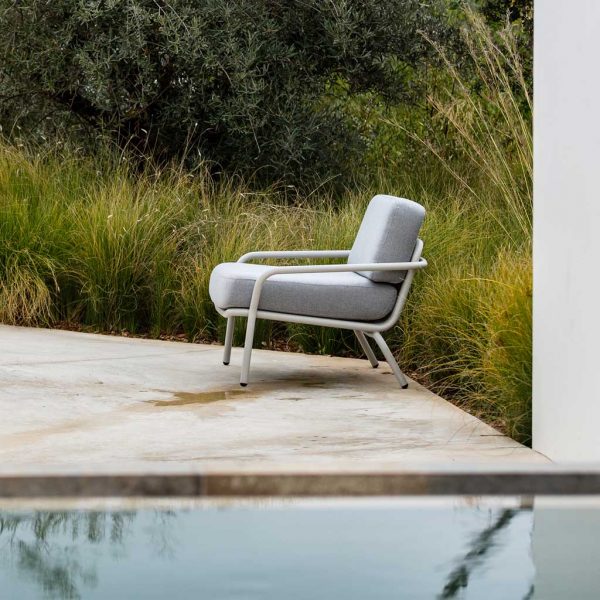 Starling contemporary garden lounge chair is a designer outdoor relax chair by Studio Segers for Todus modern stainless steel garden furniture