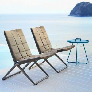 On The Move garden tray table & modern outdoor butler table is a chic side table with handle by Caneline high quality furniture company. & Traveller FOLDING LOUNGE CHAIR - MODERN Outdoor RELAX Chair In HIGH QUALITY Garden Furniture Materials By Cane-line GARDEN FURNITURE COMPANY