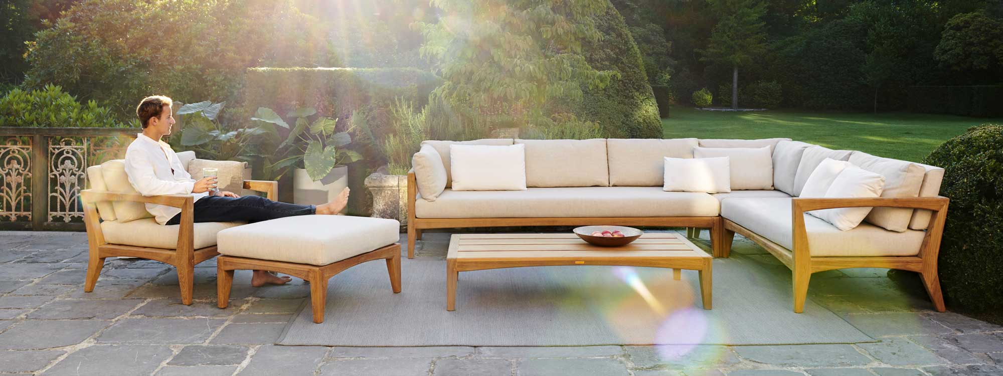 Royal Botania Zenhit teak garden sofa & modern teak furniture is a luxury outdoor sofa in high quality teak garden furniture materials.