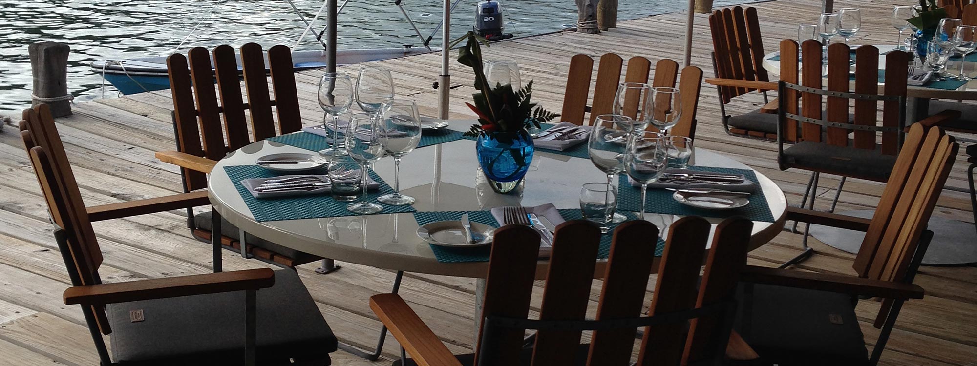 image of Scandinavian outdoor dining furniture in Caribbean