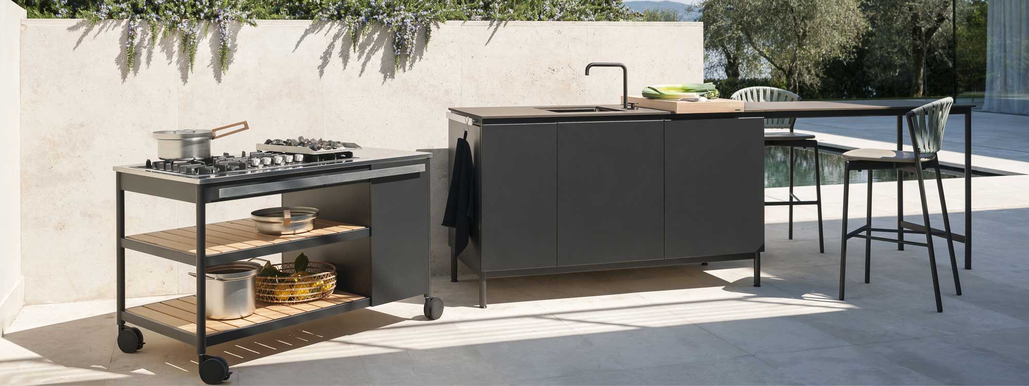 Norma outdoor kitchen is a modular BBQ & modern stainless steel BBQ by Rodolfo Dordoni for RODA luxury quality BBQ company, Italy.