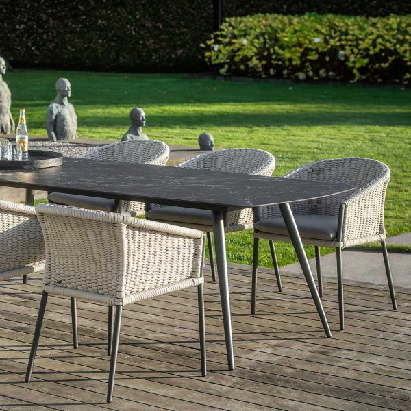 Fortuna Rope dining chair is a trendy garden chair in chic exterior dining chair materials by Jati & Kebon modern garden furniture company.