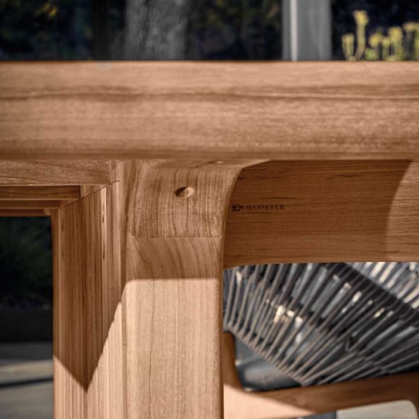 Image of detail of craftsmanship used in construction of Gloster Deck luxury teak table