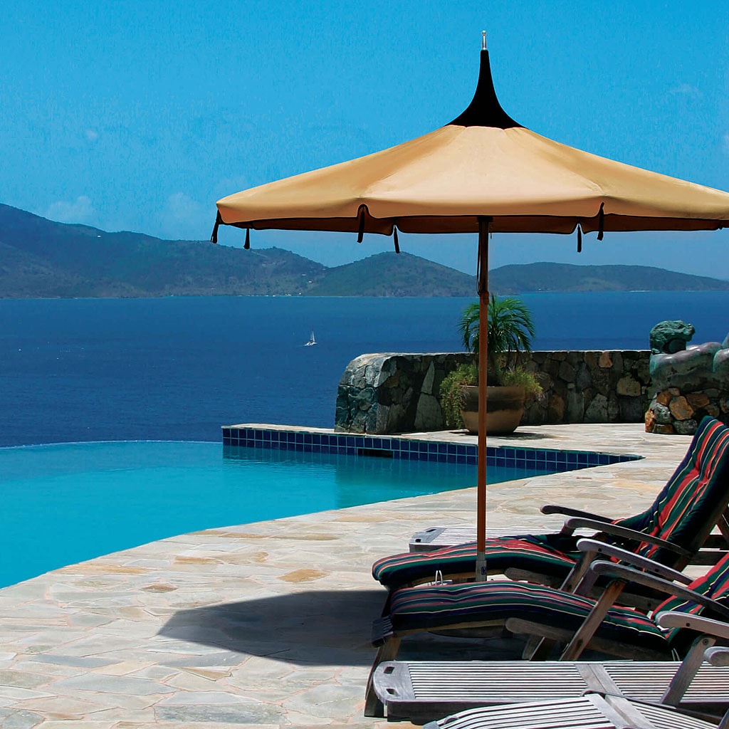 Tuuci Pagoda parasol belongs to Tuuci Plantation centre mast parasols & wood-effect parasols in high quality parasol materials by Tuuci sun shade company, Miami, USA.