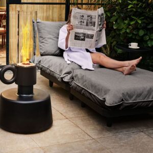 Image of Fatboy Paletti daybed and Flamtastique ethanol fire